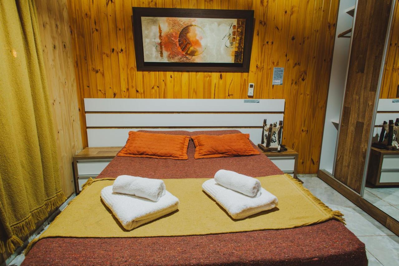 Cabanas Riberas Del Parana 푸에르토이과수 외부 사진